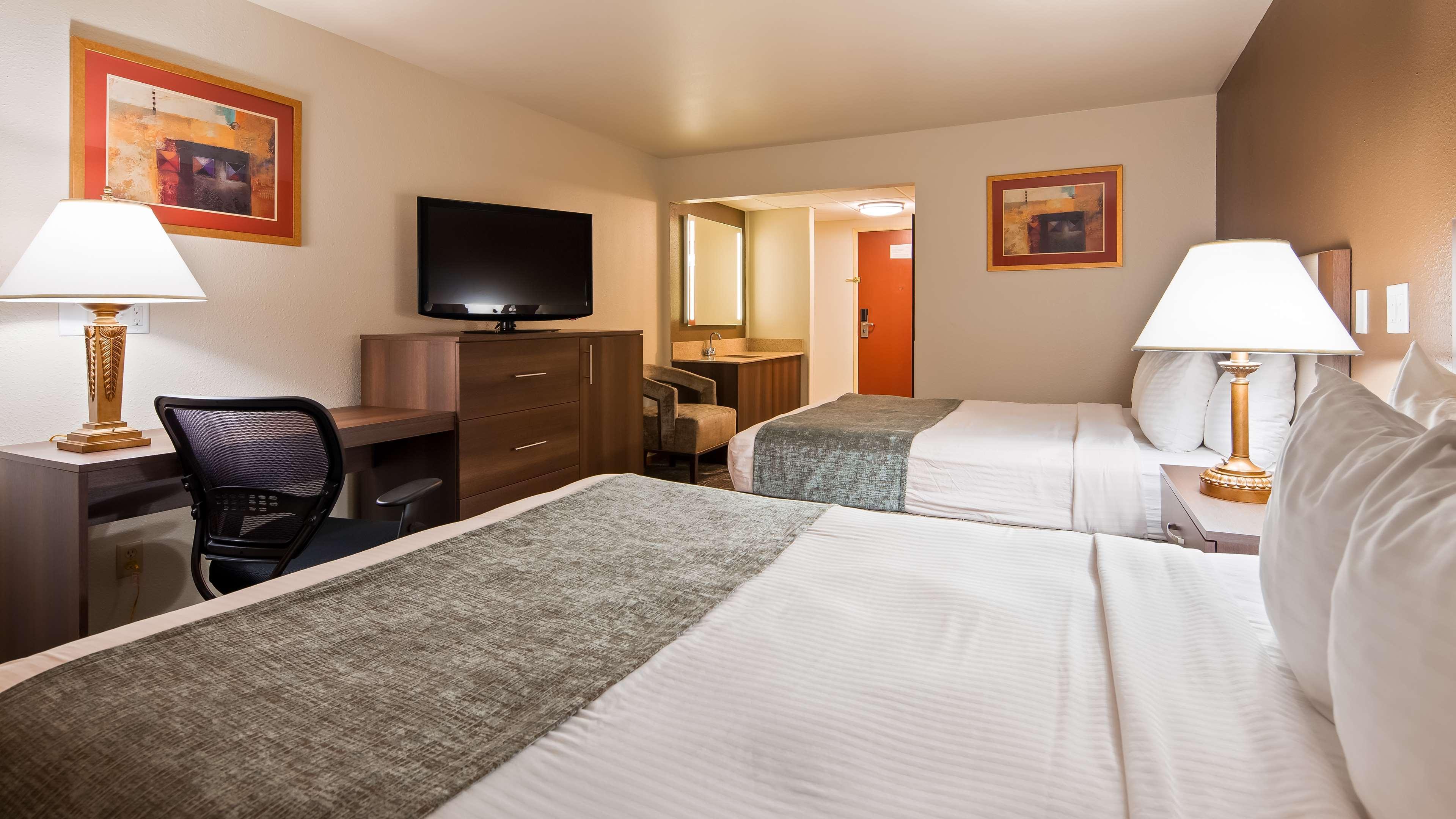 Hotel Western West Towne