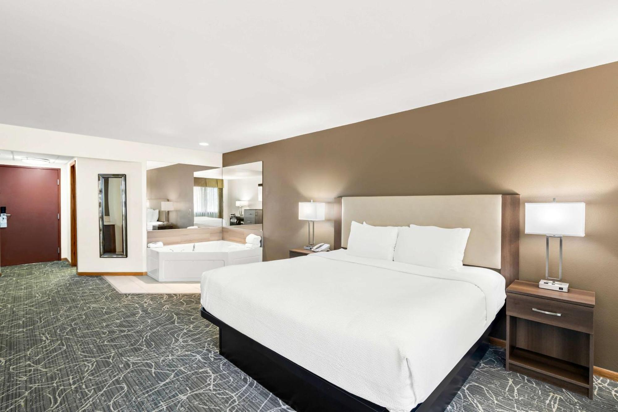 Hotel Western West Towne Madison